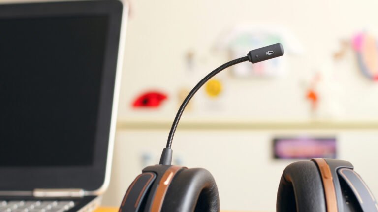 Télétravail : quels sont les meilleurs micros-casques pour les visioconférences ?